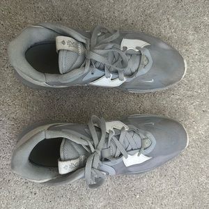 Kyrie 5 Size 11 in men